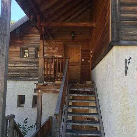 Le Cubet Hameau Des Chazals Nevache Hautes Alpes Exterior foto